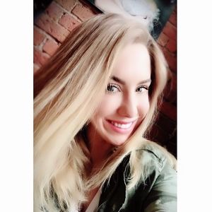 Meet your Posher, Cassie